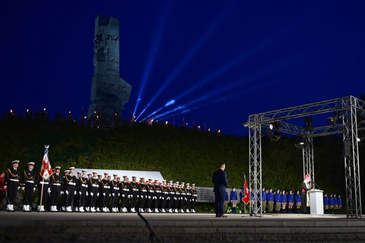 Uroczystości upamiętniające 79. rocznicę wybuchu II wojny światowej przed Pomnikiem Obrońców Wybrzeża na Westerplatte. Fot. PAP/M. Gadomski