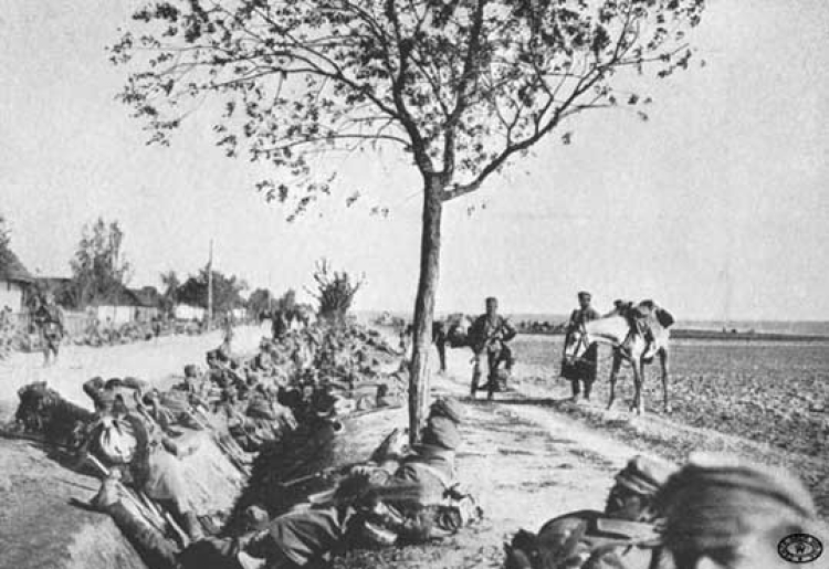 Odpoczynek oddziałów legionowych pod Bogorią. 14.05.1915 r. Fot. CAW