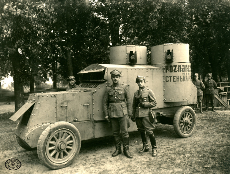 Zdobyty przez 55 Poznański Pułk Piechoty bolszewicki samochód pancerny, 1919-1920