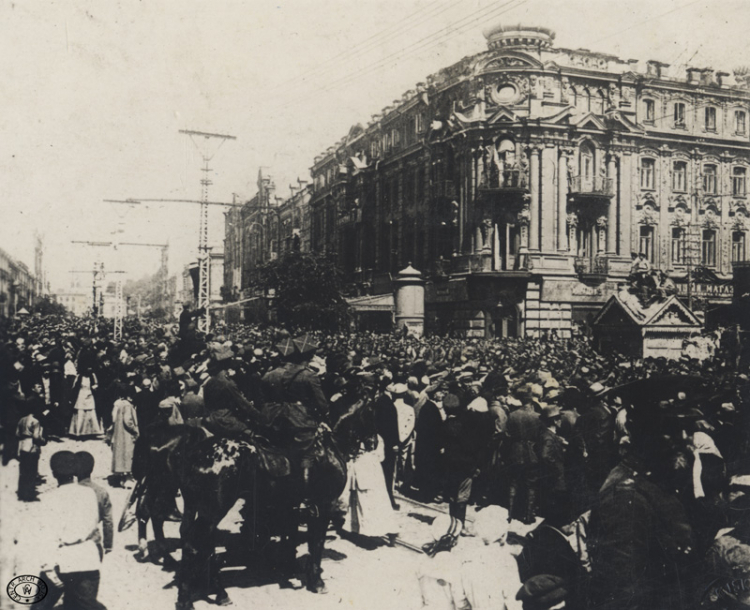 Wkroczenie wojsk polskich do Kijowa. 09.05.1920. Źródło: CAW