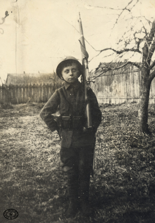 Młodociany ochotnik, 1920. Źródło: CAW