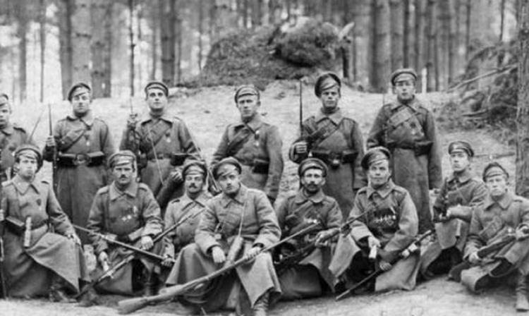 Kompania zwiadowcza I batalionu Strzelców Polskich – 1916 r. Źródło: CAW