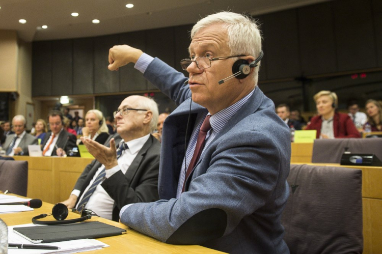 Zdzisław Krasnodębski (L) i Marek Jurek. Fot. PAP/W. Dąbkowski