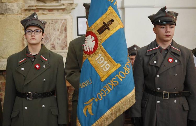 Msza św. odprawiona w kościele oo. Dominikanów w Warszawie w intencji Powstańców Wielkopolskich. Fot. PAP/R. Pietruszka