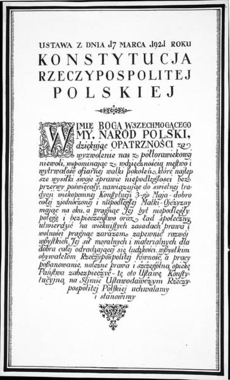 Pierwsza strona Konstytucji marcowej. Fot. Wydział Muzealiów Biblioteki Sejmowej. Źródło: sejm.gov.pl 