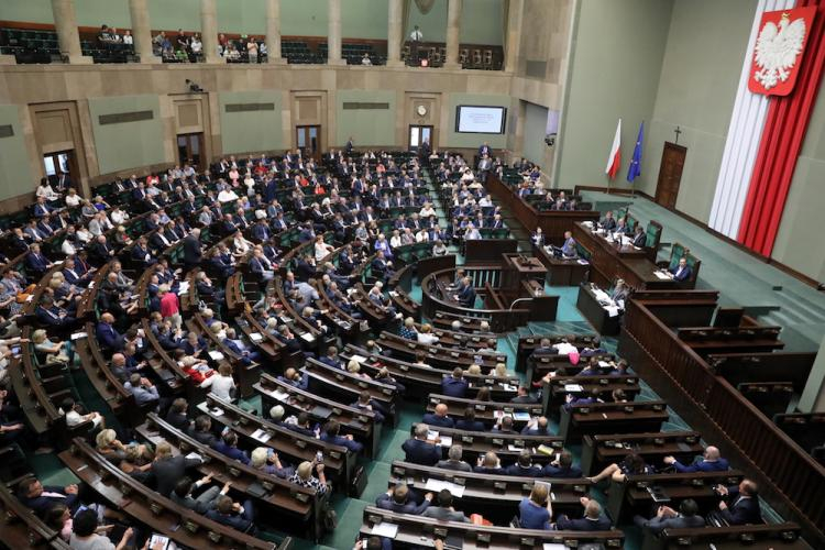 Sala obrad podczas pierwszego dnia 63. posiedzenia Sejmu, 5 bm. Fot. PAP/T. Gzell