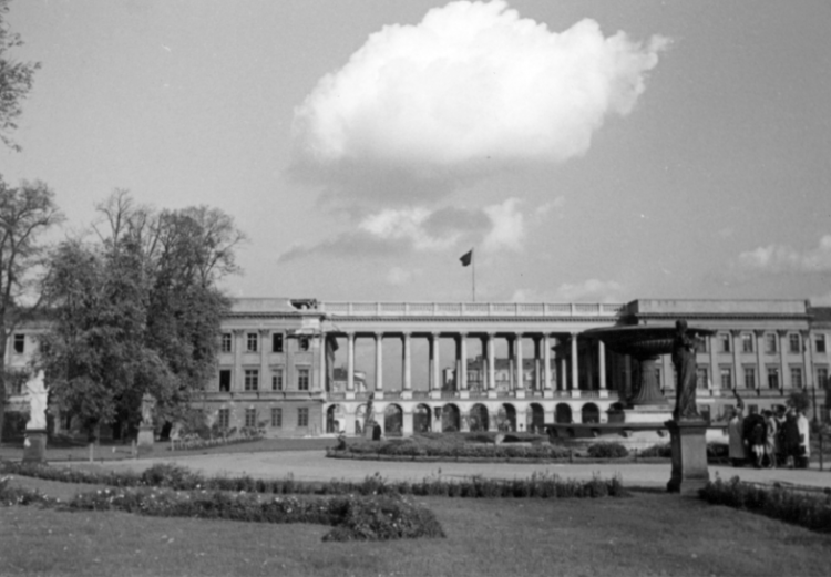Pałac Saski. Źródło: NAC Pałac Saski. Źródło: NAC