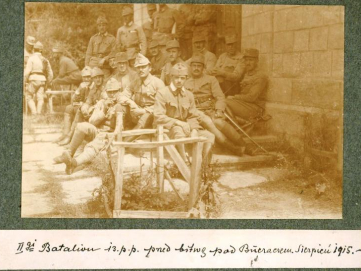 13 pułk piechoty armii Austro-Węgier przed bitwą pod Buczaczem w sierpniu 1915 r. Fot. ze zbiorów Muzeum Historii Polski