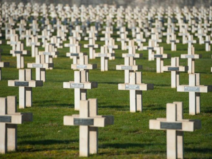 Cmentarz w Verdun. Fot. PAP/EPA