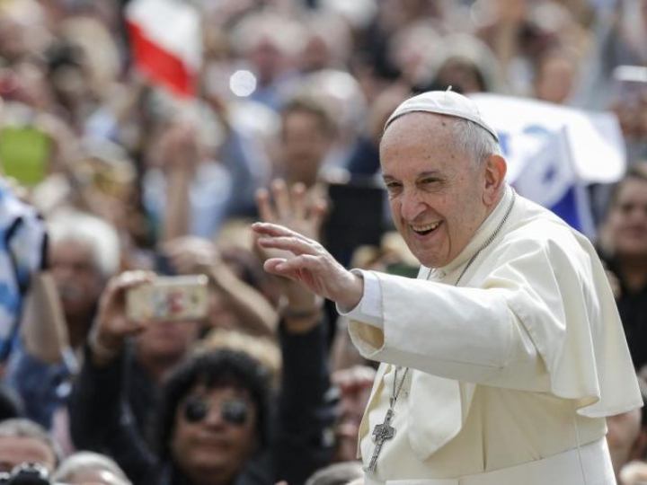 Papież Franciszek podczas audiencji 2 maja. Fot. PAP/EPA