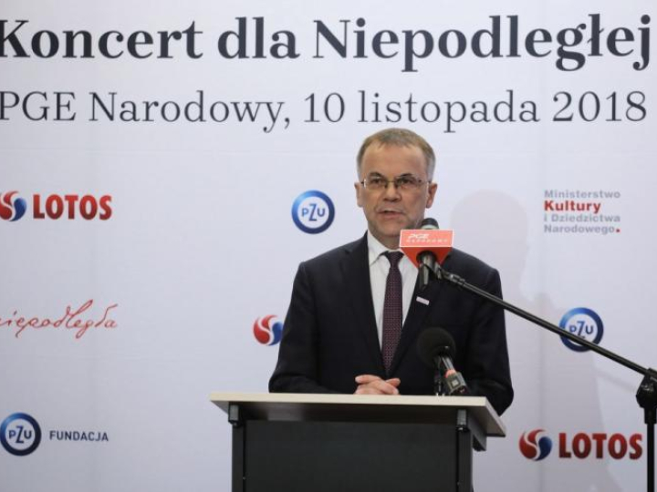 Jarosław Sellin podczas konferencji prasowej, zapowiadającej zaplanowane na listopad obchody 100-lecia odzyskania przez Polskę niepodległości. Fot. PAP/P. Supernak