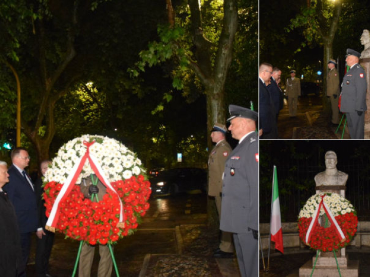 Składanie wieńca pod pomnikiem J. Piłsudskiego w Rzymie. Fot. Udskior