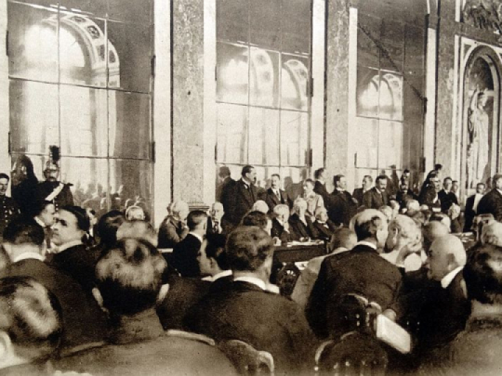 Podpisanie Traktatu Wersalskiego. Fot. PAP/DPA