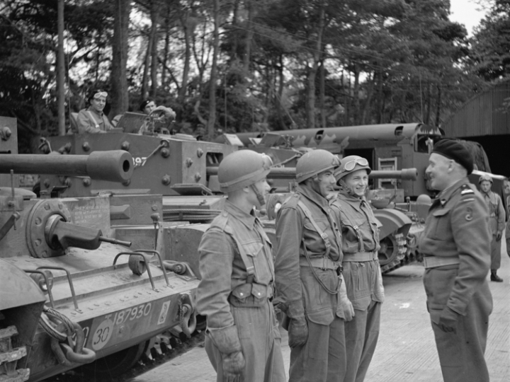 Gen. Stanisław Maczek (w 1944 r.) jako dowódca 1. Dywizji Pancernej, fot. CAF/PAP